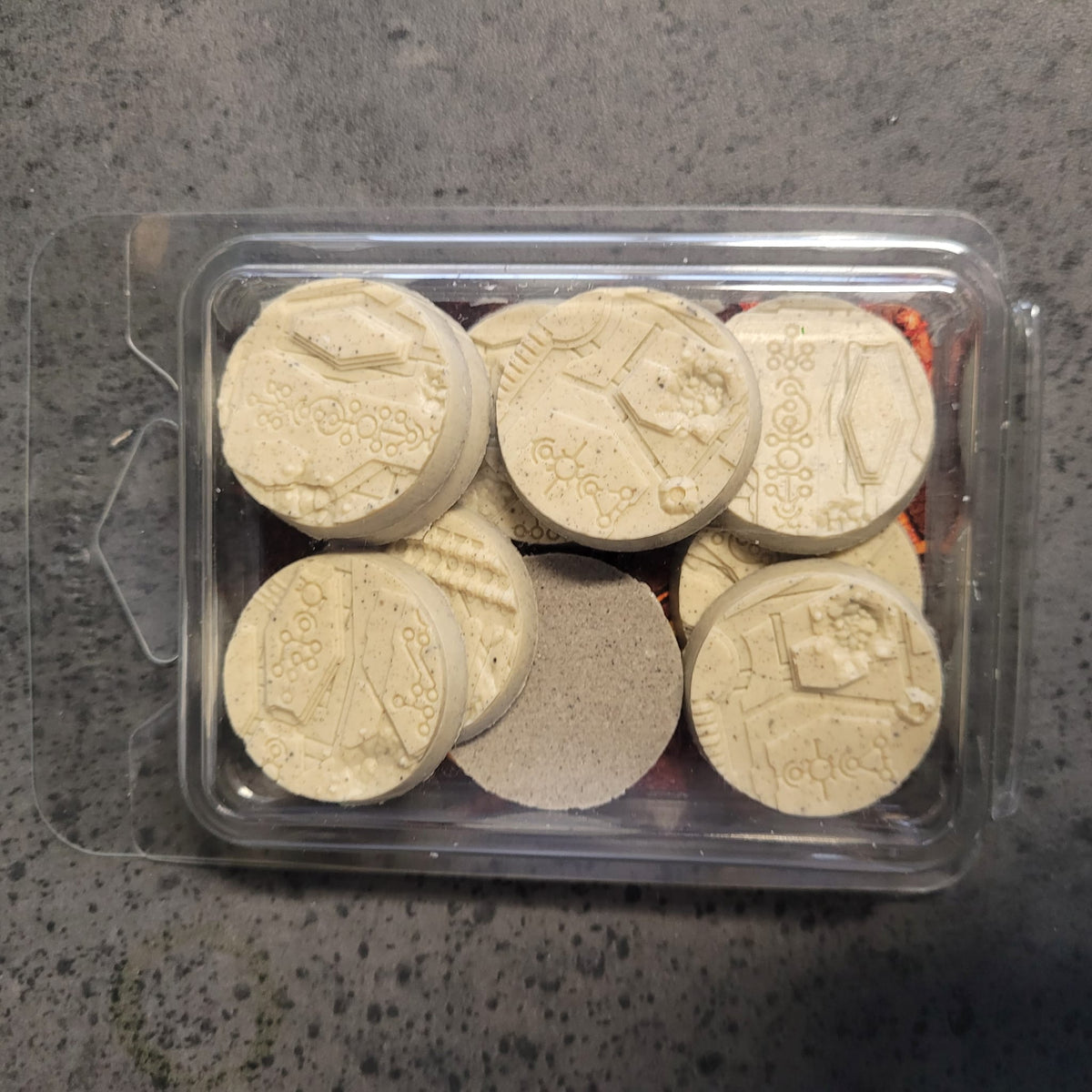 Bases - Necro Blasted (32mm Round x 10)
