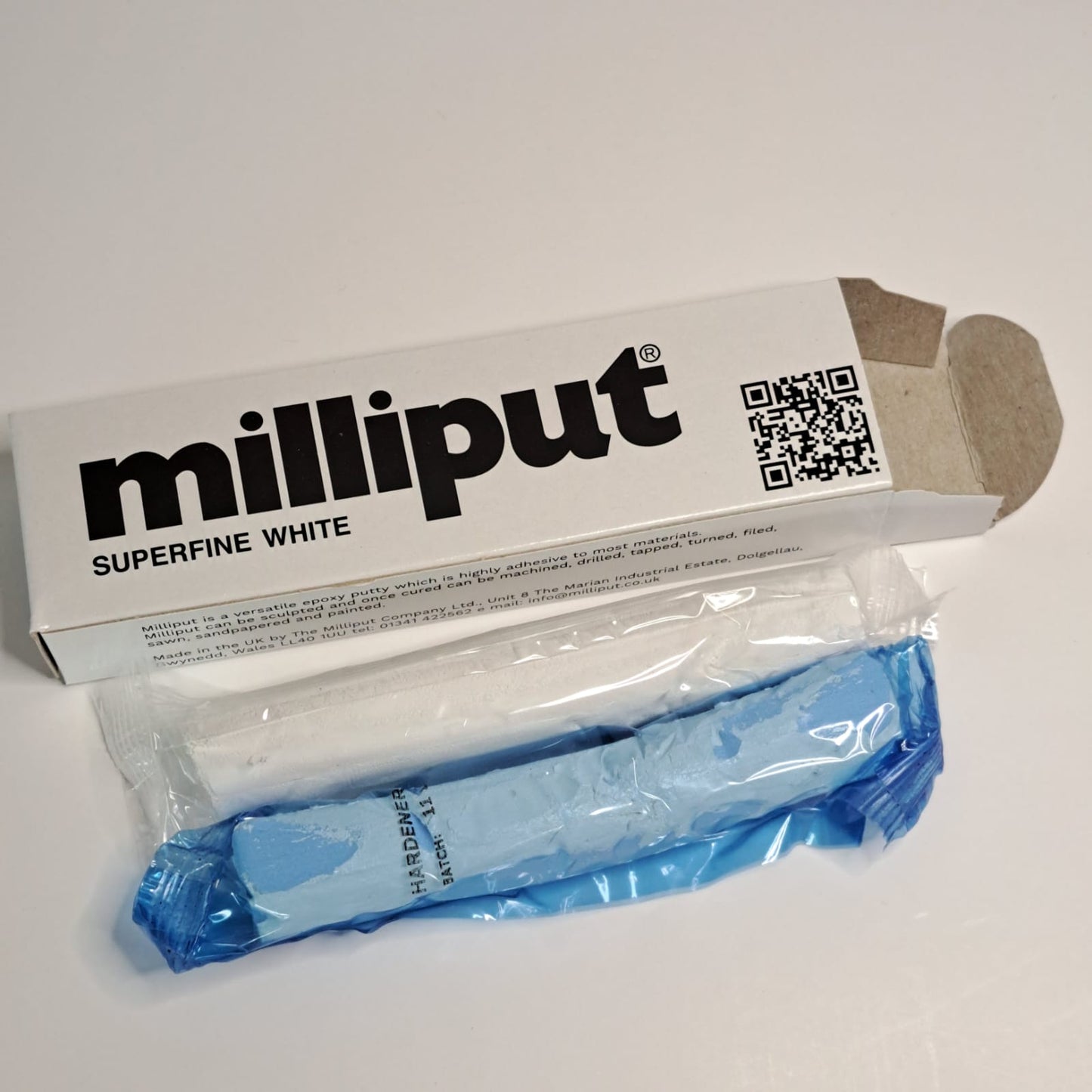 Milliput Superfine (Superfine White)