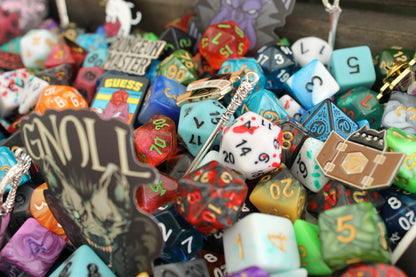 Mystery dice chest scoops